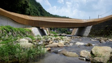 Фото - Мост по проекту Kengo Kuma & Associates в Ивакуни